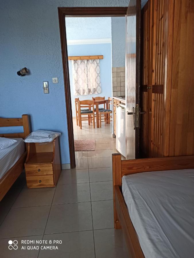 Giannis Apartments By Climbing House Panormos  Εξωτερικό φωτογραφία