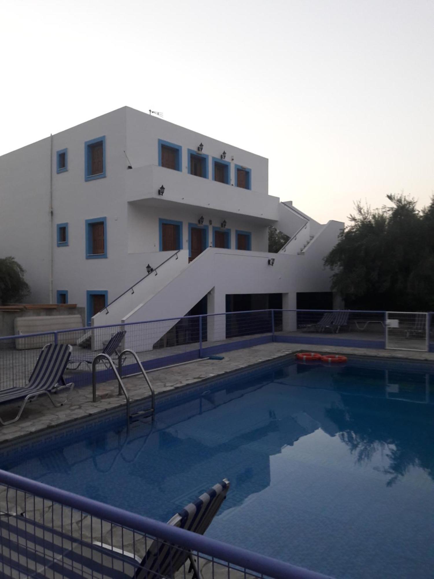 Giannis Apartments By Climbing House Panormos  Εξωτερικό φωτογραφία